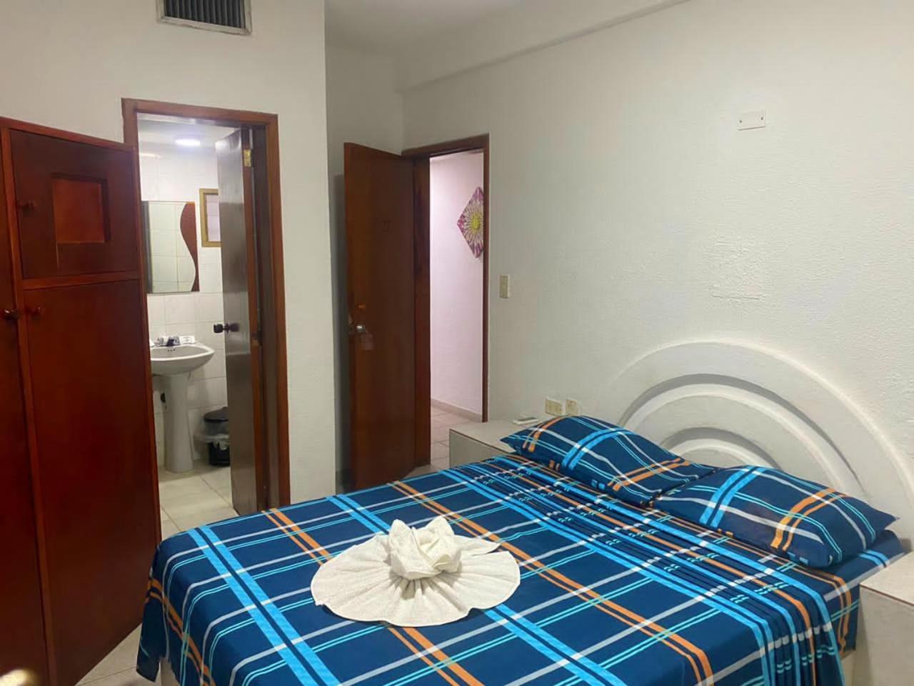 Hotel Brisas Del Mar 2022 Catia La Mar Extérieur photo